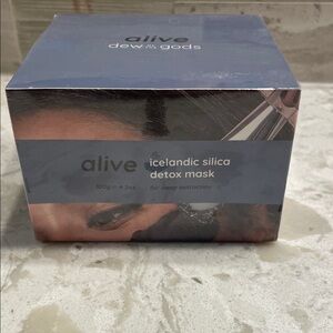 Alive Icelandic Silica Detox Mask